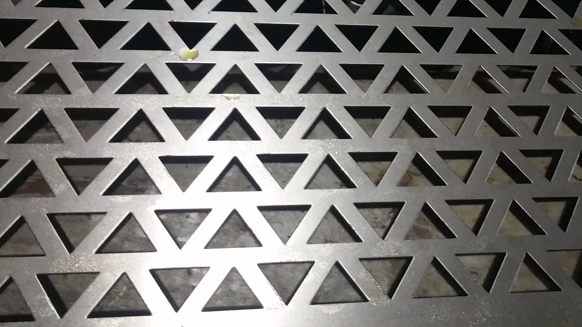 三角沖孔網